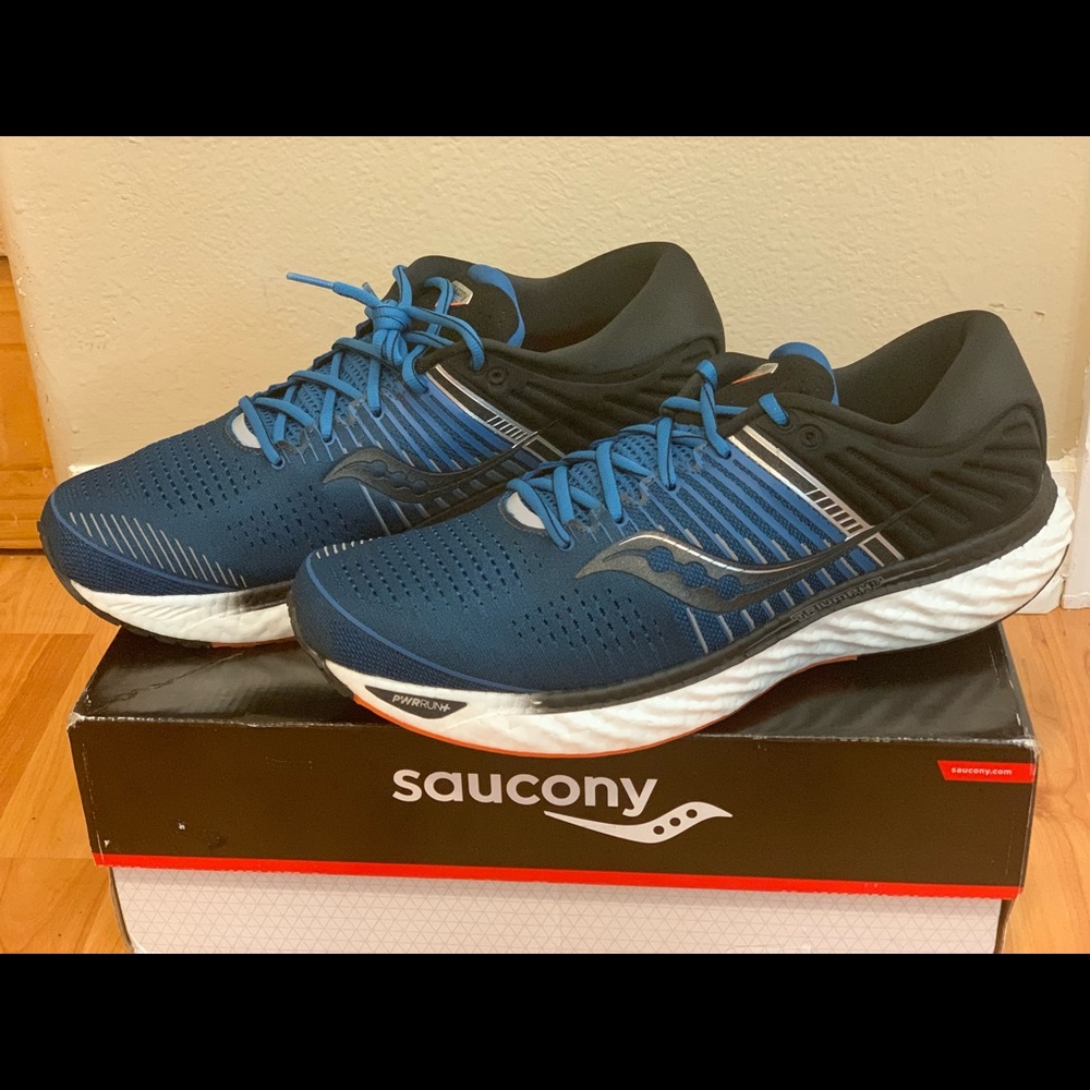 Saucony Mens Triumph 17 Running Sneaker (12.5) NEW